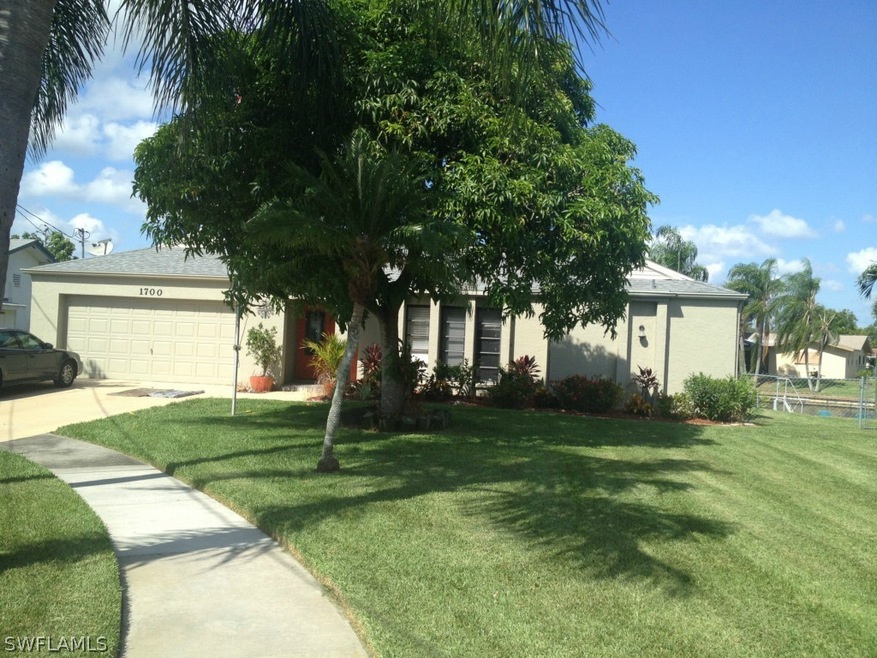 Front view with pie shaped lot