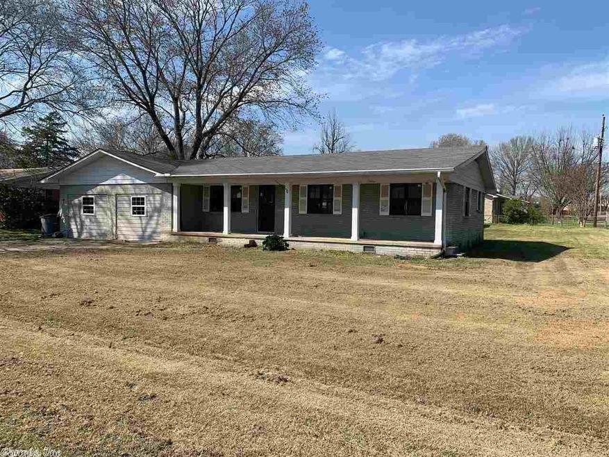 1602 W Iowa St, Beebe, AR 72012 - photo 1