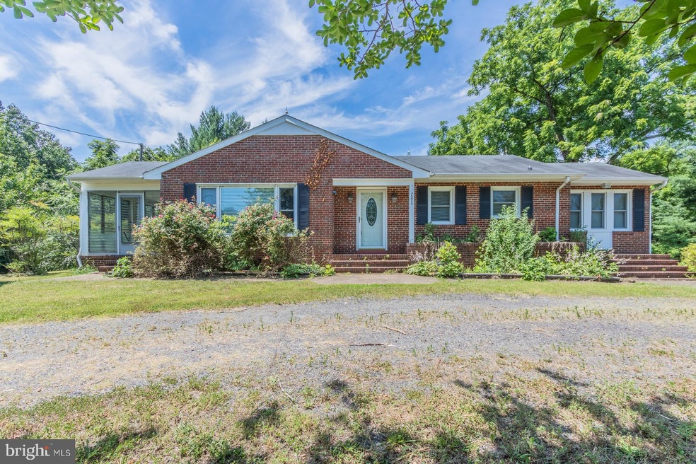 7272 Kings Hwy, Montross, VA 22520 - photo 1