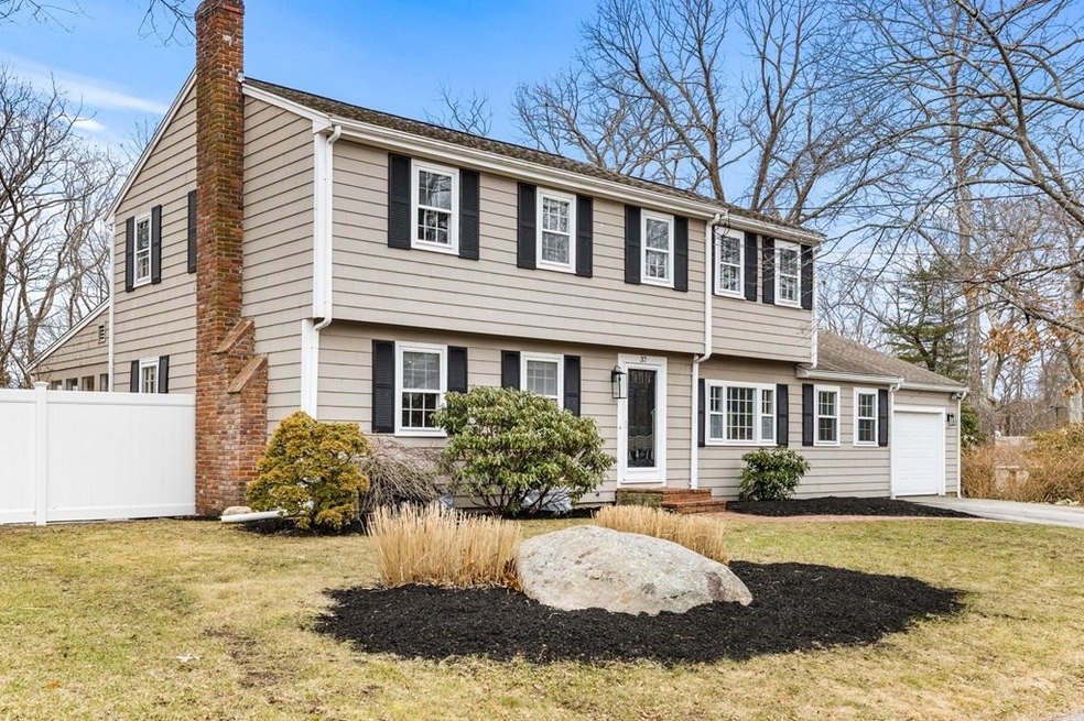 37 Edith Holmes Dr, Scituate, MA 02066 - photo 1