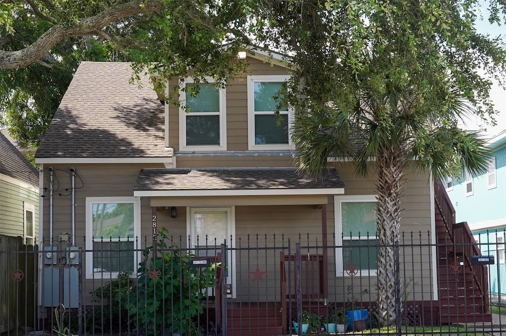 2812 Avenue M unit 1, Galveston, TX 77550 - photo 1