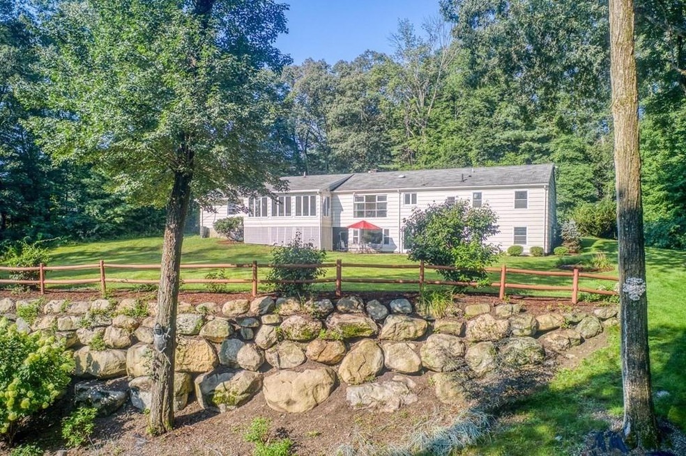 12 Acorn Ln, Lincoln, MA 01773 - photo 1