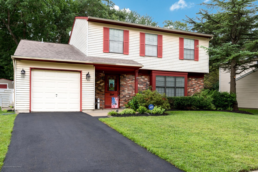 14 Colonial Ct (1 of 31)