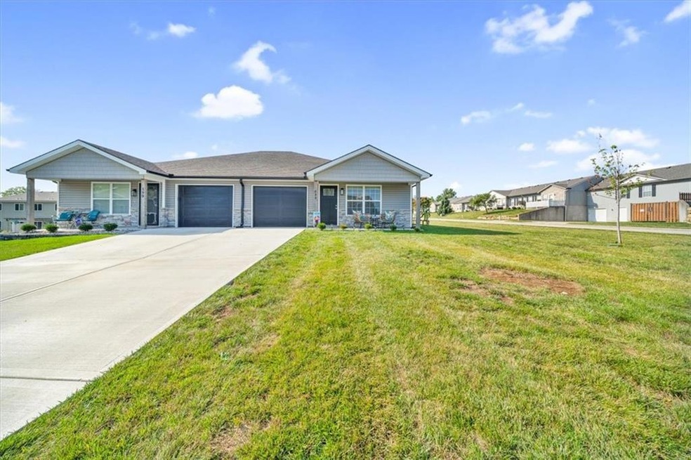 588 Kreisel Dr, Raymore, MO 64083 - photo 1