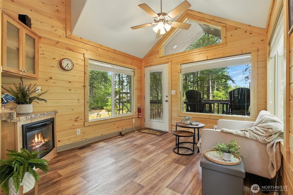 200 NE Lakeshore Dr S, Tahuya, WA 98588 - photo 1