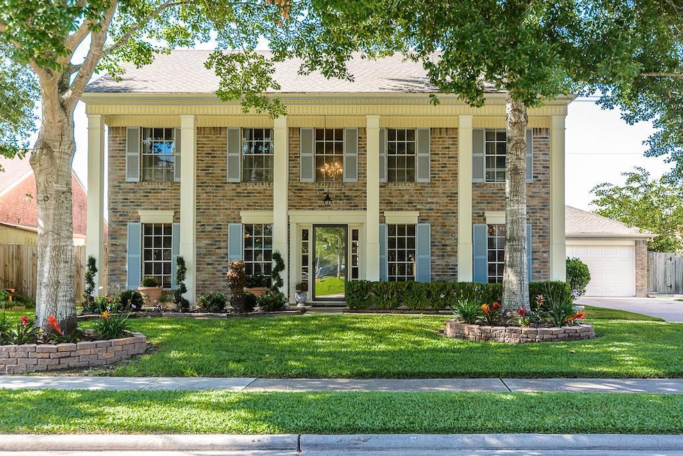 5217 Spring Circle Dr, Pearland, TX 77584 - photo 1