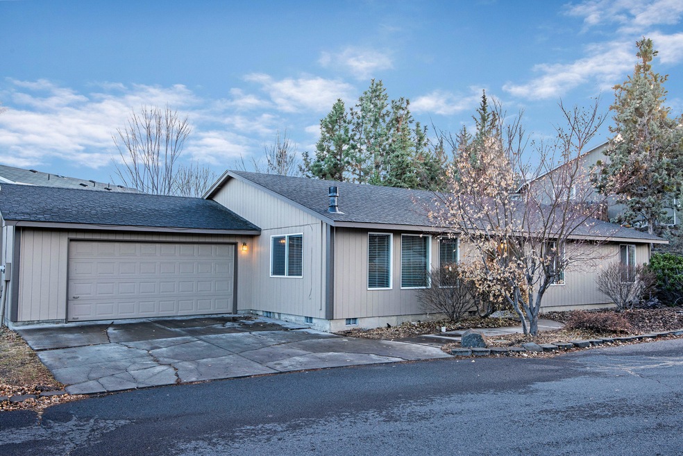 63306 Carly Lane, Bend, OR 97701