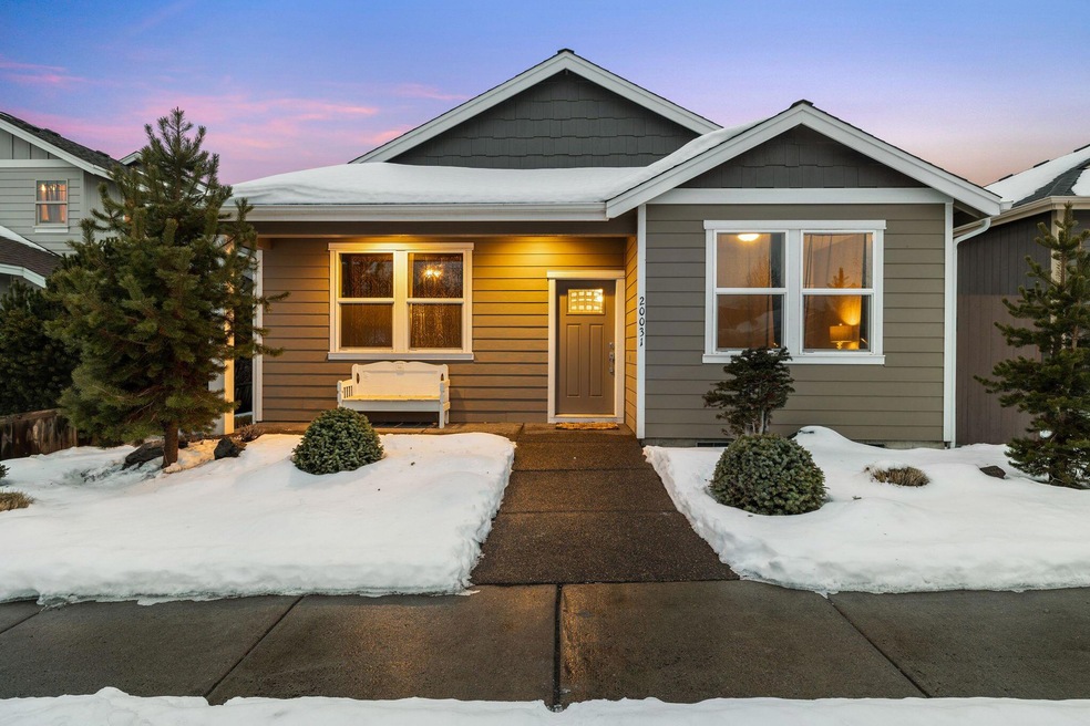 20031 Badger Rd, Bend, OR 97702 - photo 1