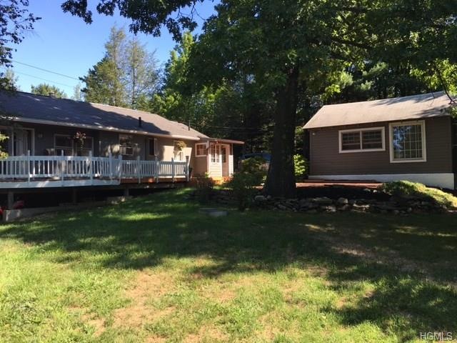 463 Mountain Rd, Bloomingburg, NY 12721 - photo 1