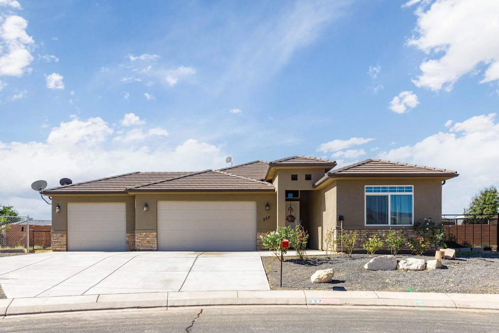 Under Contract $469,000