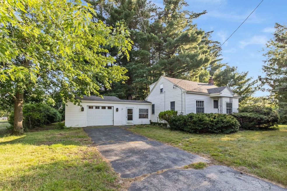 466 Donald St, Bedford, NH 03110 - photo 1