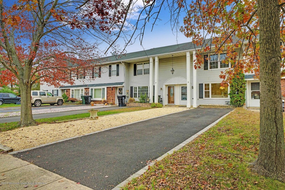 5 Fieldcrest Way Hazlet NJ-large-002-23-