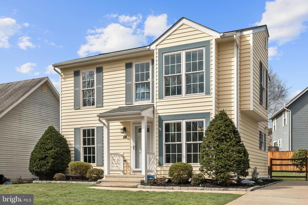 6812 Littlewood Ct, Sykesville, MD 21784 - photo 1