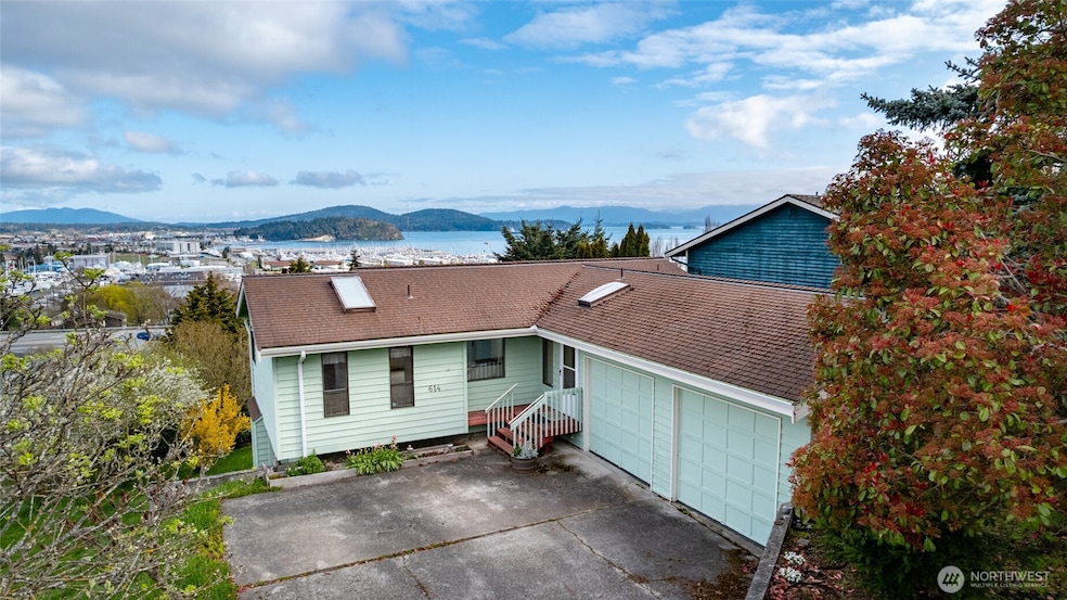 Pending $665,000 • Co-Listing Agent