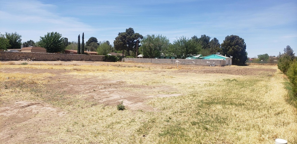 205 Fresno Dr, El Paso, TX 79915 - photo 1