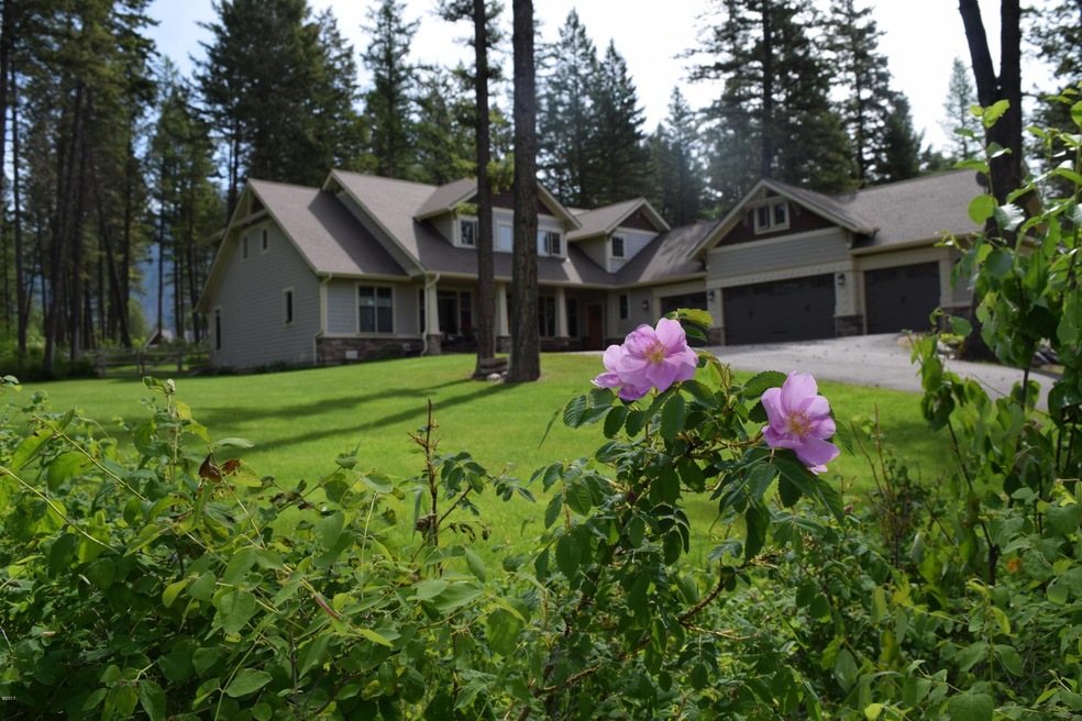 19 Ridgeway Ct, Columbia Falls, MT 59912 - photo 1