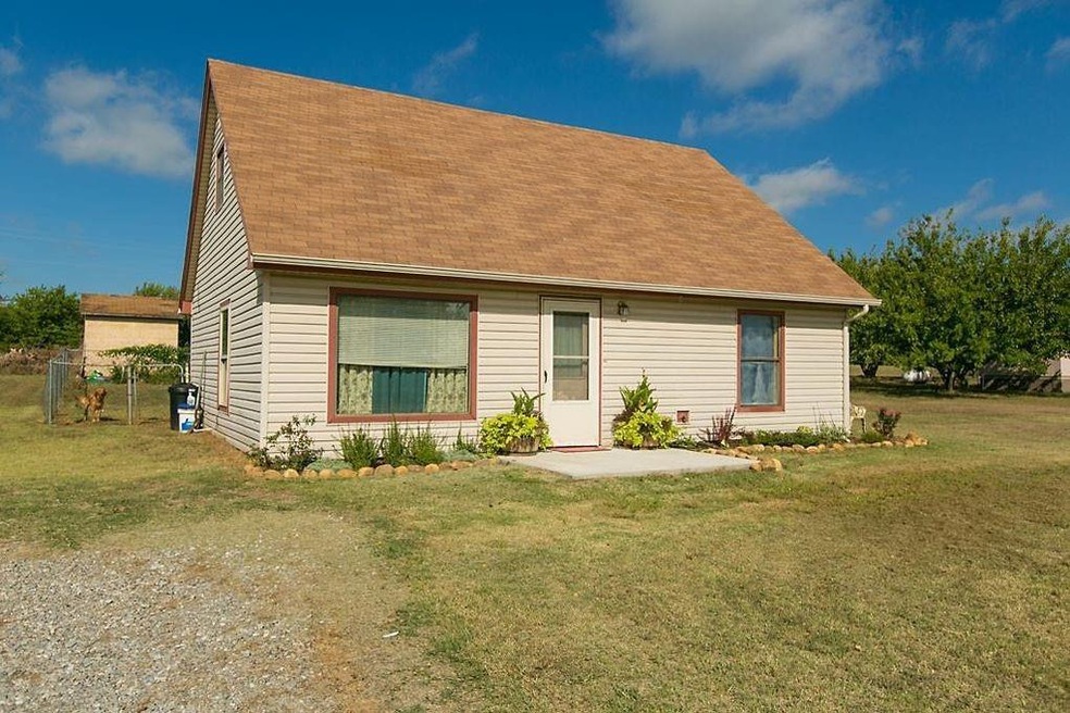 22007 Military Ave, Edmond, OK 73012 - photo 1