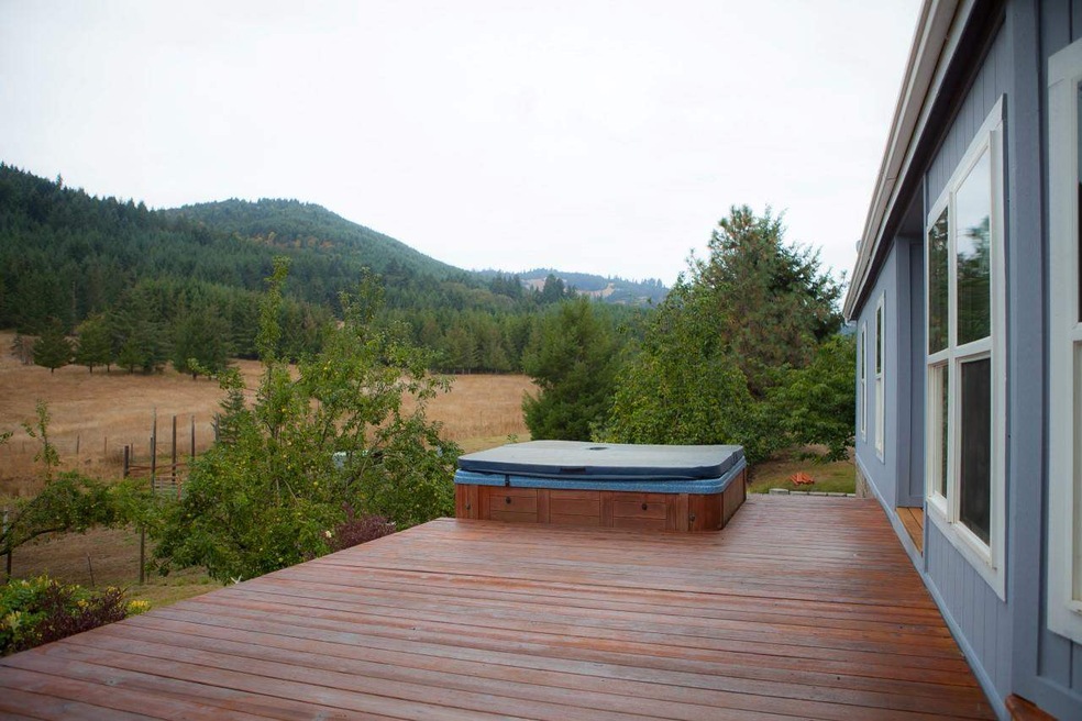 35576 Johnstone Dr, Philomath, OR 97370 - photo 1