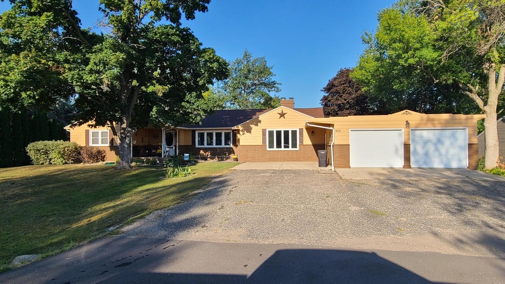 409 40th St NW, Austin, MN 55912 - photo 1