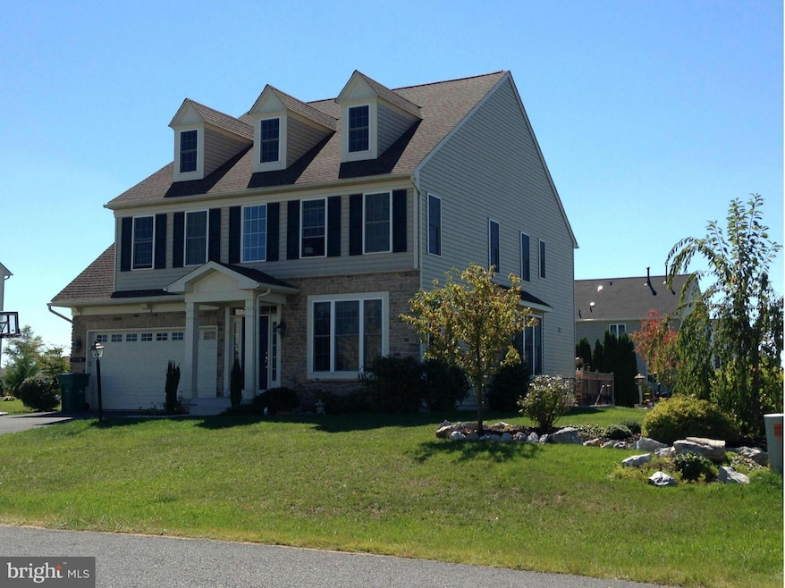 924 Joy Dr, Greencastle, PA 17225 - photo 1