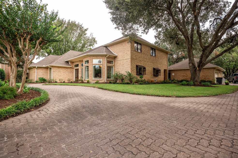 50 Valhalla Dr, Bay City, TX 77414 - photo 1