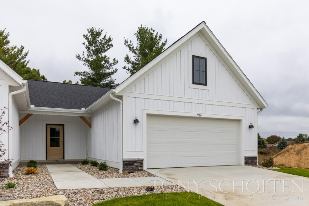 966 Harper Woods-17