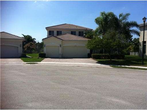 19486 SW 65th St, Fort Lauderdale, FL 33332 - photo 1