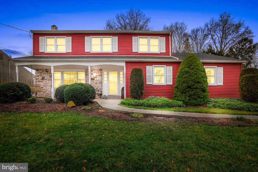 182 Fletcher Dr, Morrisville, PA 19067 - photo 1