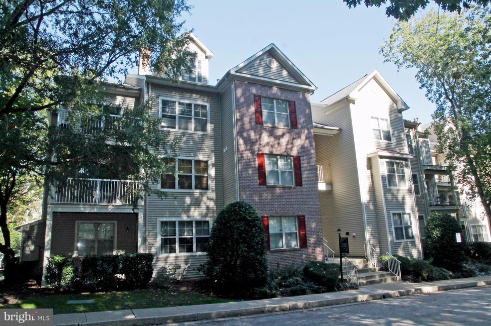 2320 Falls Gable Ln unit A, Baltimore, MD 21209 - photo 1