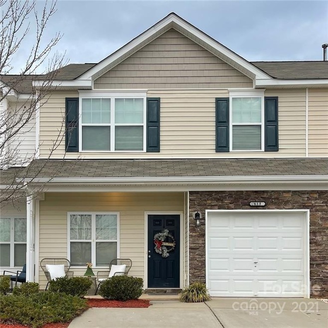 613 Old Mill Rd unit 79, Lake Wylie, SC 29710 - photo 1