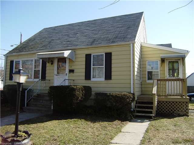 10 Mclean St, Stratford, CT 06615 - photo 1