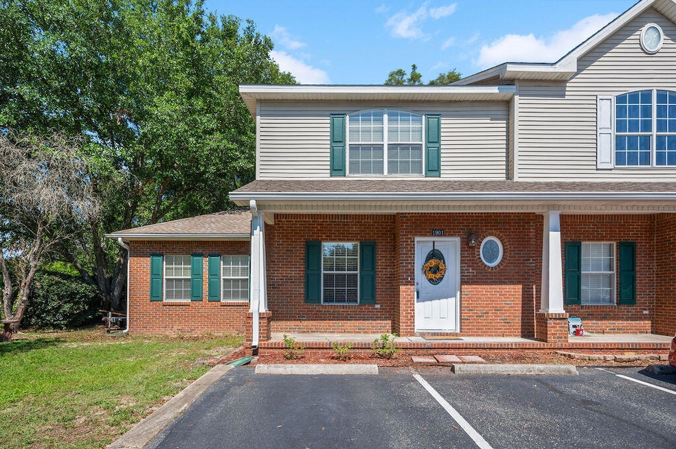 For Sale $320,000 • Co-Listing Agent