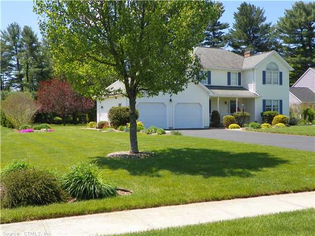 39 Lovley Dr, Plantsville, CT 06479 - photo 1