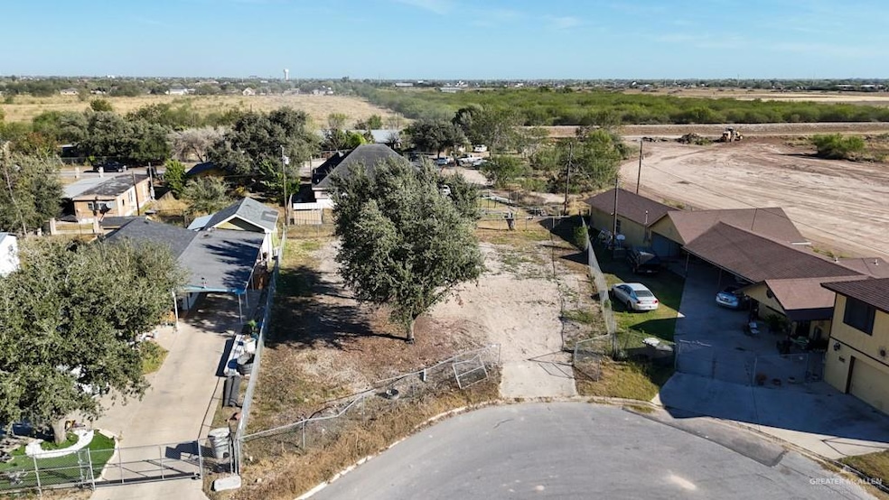 610 Olive St, San Juan, TX 78589 - photo 1