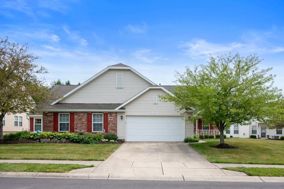 9931 Thornhill Run, Fishers, IN 46038 - photo 1