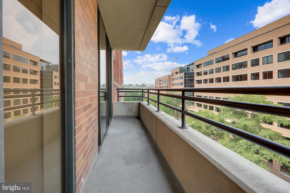 1200 23rd St NW unit 604, Washington, DC 20037 - photo 1