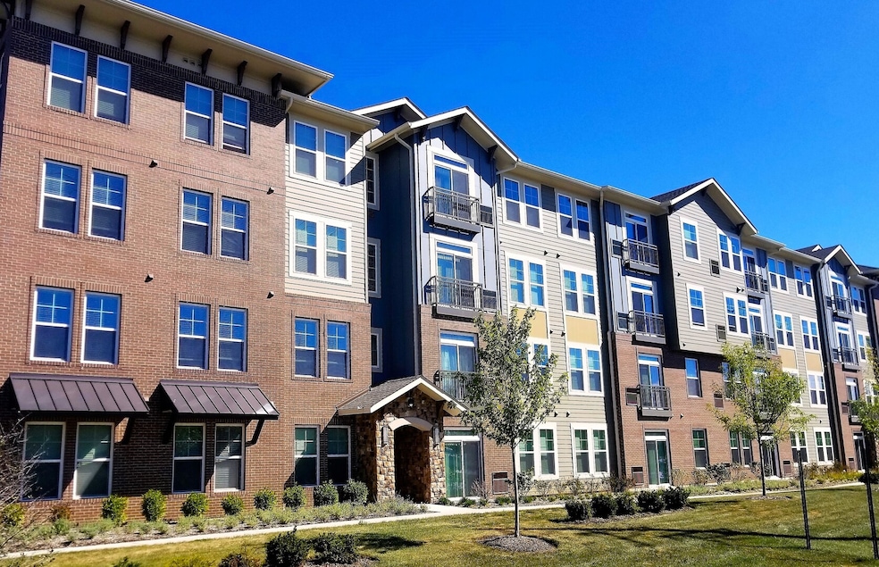 700 E Algonquin Rd unit 2309, Schaumburg, IL 60173 - photo 1