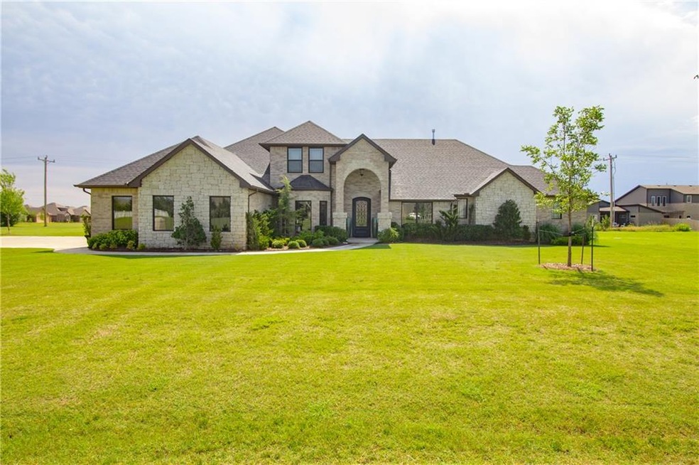 17400 Barrington Hills Ln, Edmond, OK 73012 - photo 1