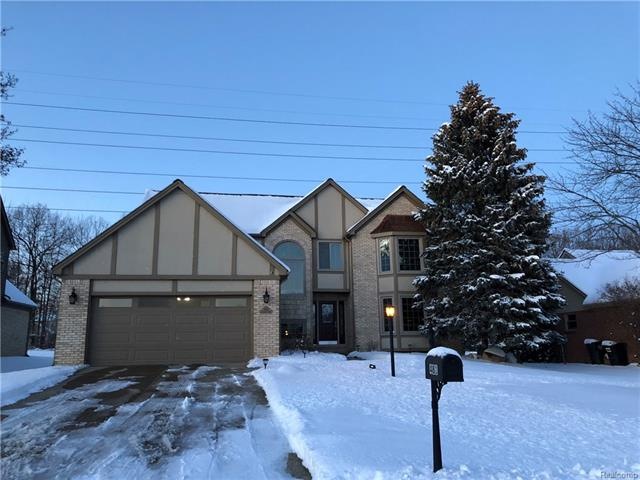 481 Lexington Dr