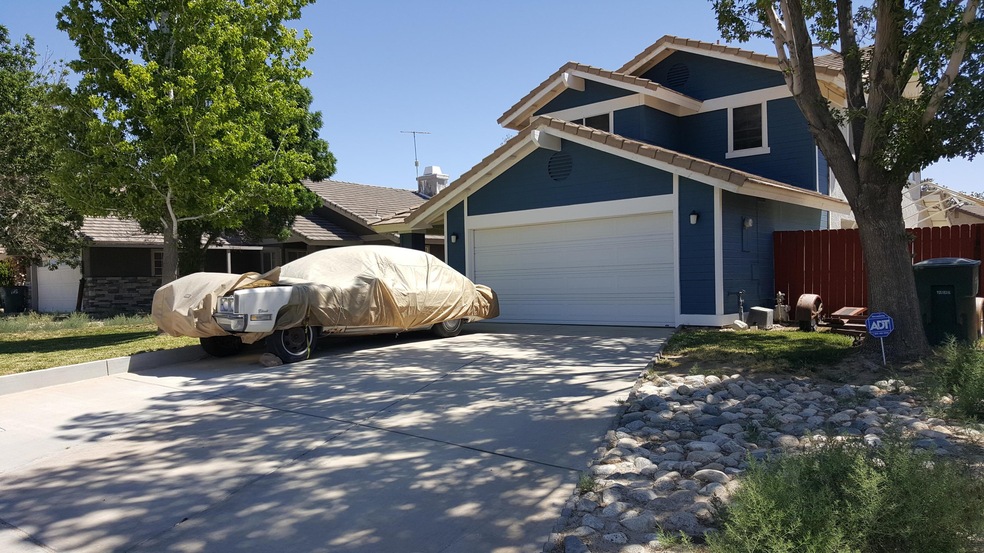 3408 35th St W, Rosamond, CA 93560 - photo 1