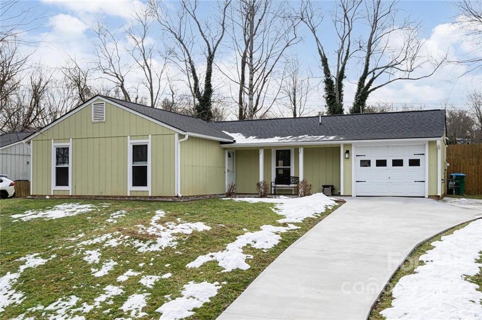 65 Tipperary Dr, Asheville, NC 28806 - photo 1