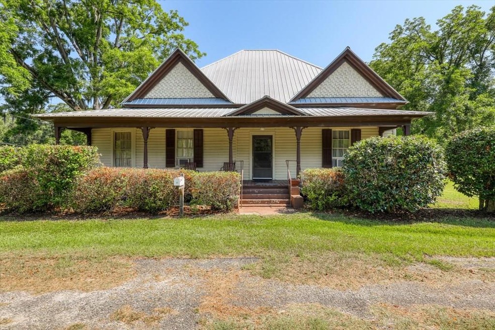 27 Newsome St, Dixie, GA 31629 - photo 1