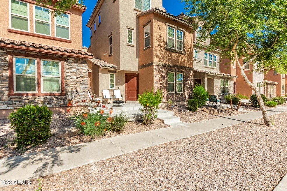 02 - 77th Glen