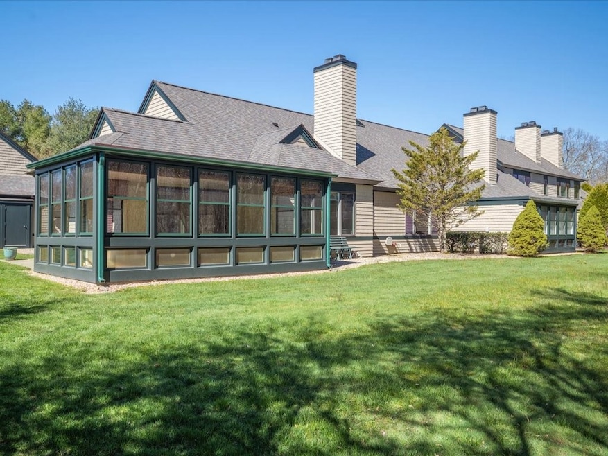 4 Vanderbilt Dr, Narragansett, RI 02882 - photo 1