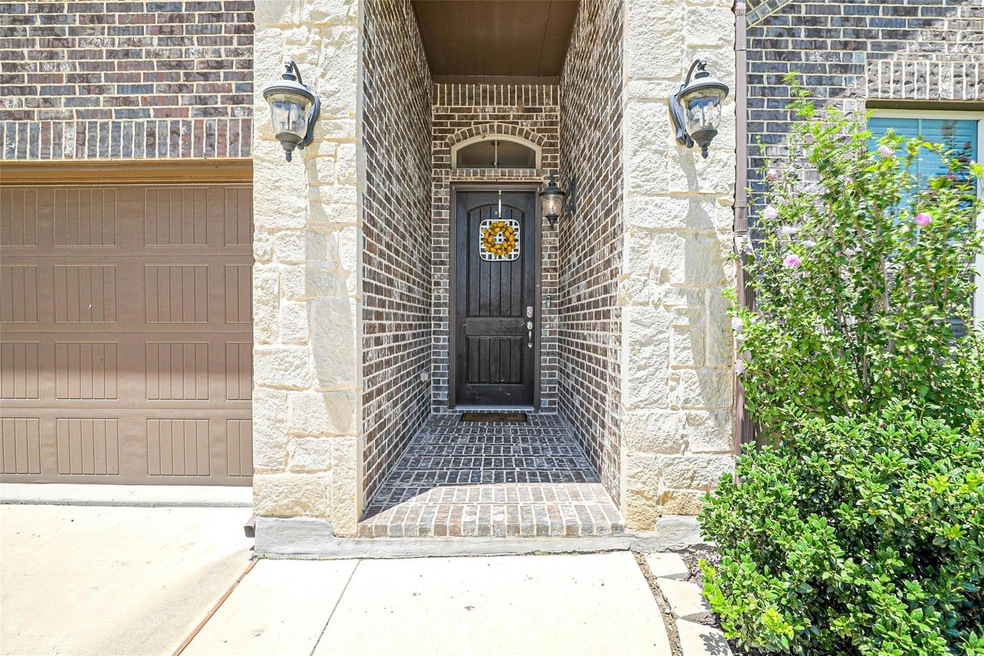 2213 Skysail Ln, Denton, TX 76210 - photo 1