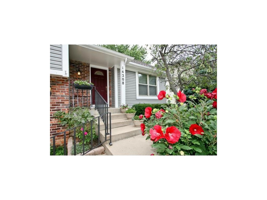 Perfect spit level home close to tons of great sho