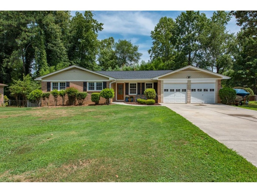 1811 Romans Dr, Marietta, GA 30062 - photo 1