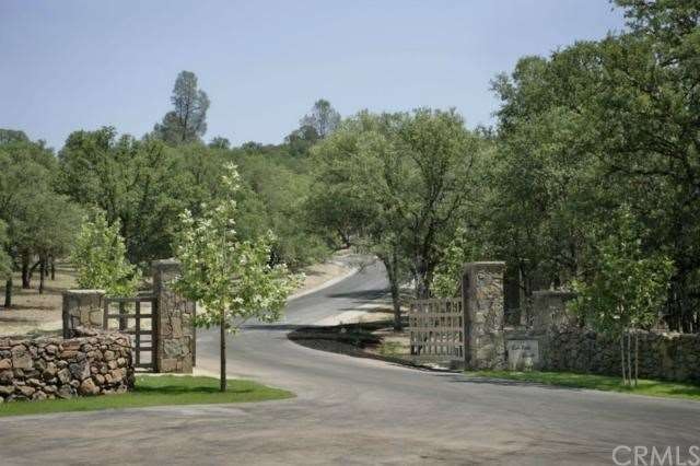 The main entrance to Rim Rock Ranch Vineyard Estat