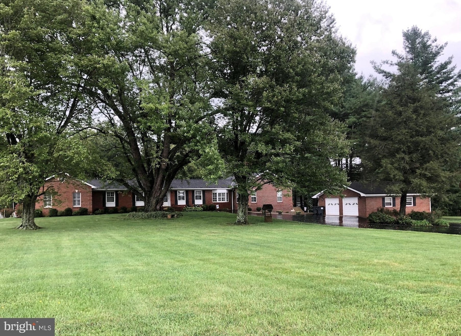 6575 Vint Hill Rd, Warrenton, VA 20187 - photo 1