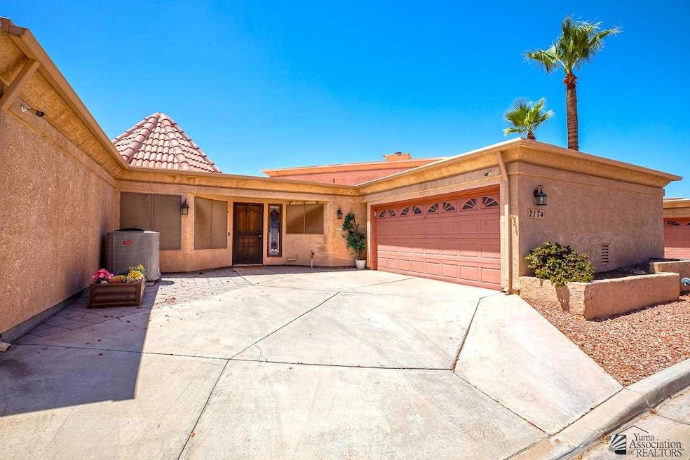 2174 S Del Valle Way, Yuma, AZ 85364 - photo 1